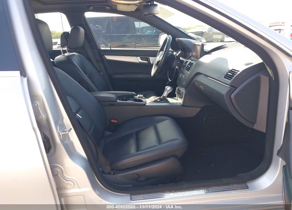 2008 MERCEDES-BENZ C 300 LUXURY/SPORT VIN: WDDGF54X78F067176