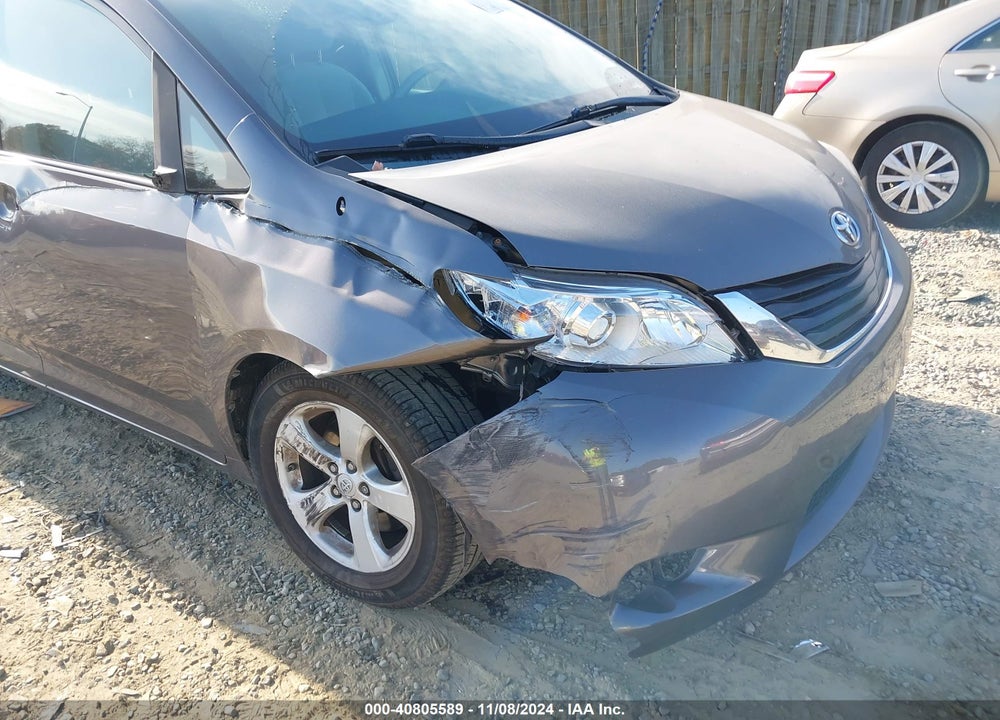 2011 TOYOTA SIENNA LE V6 VIN: 5TDKK3DC1BS146559