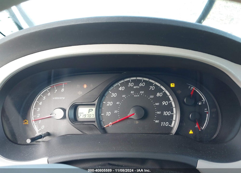 2011 TOYOTA SIENNA LE V6 VIN: 5TDKK3DC1BS146559