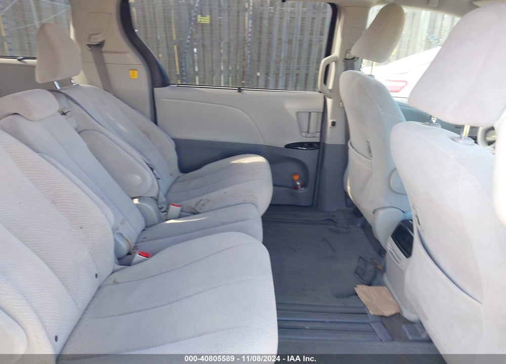2011 TOYOTA SIENNA LE V6 VIN: 5TDKK3DC1BS146559