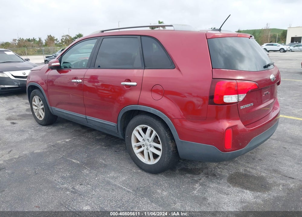 2015 KIA SORENTO LX VIN: 5XYKT3A63FG567116