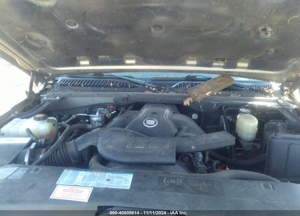 2002 CADILLAC ESCALADE LUXURY VIN: 1GYEK63N12R103656