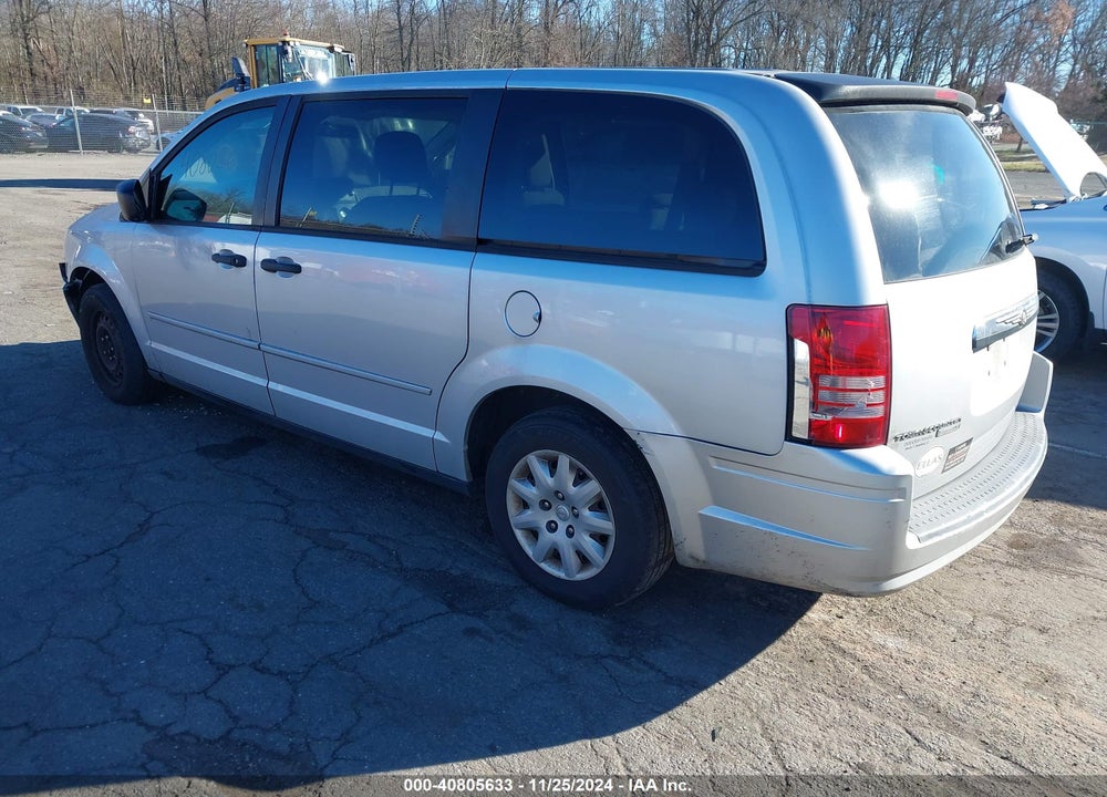 2008 CHRYSLER TOWN & COUNTRY LX VIN: 2A8HR44H08R622012