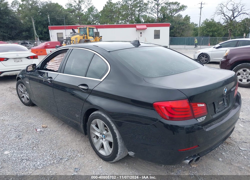 2011 BMW 528I VIN: WBAFR1C5XBC745740