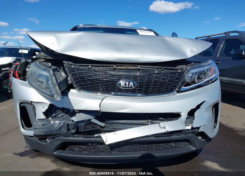 2015 KIA SORENTO LX VIN: 5XYKT4A63FG601755