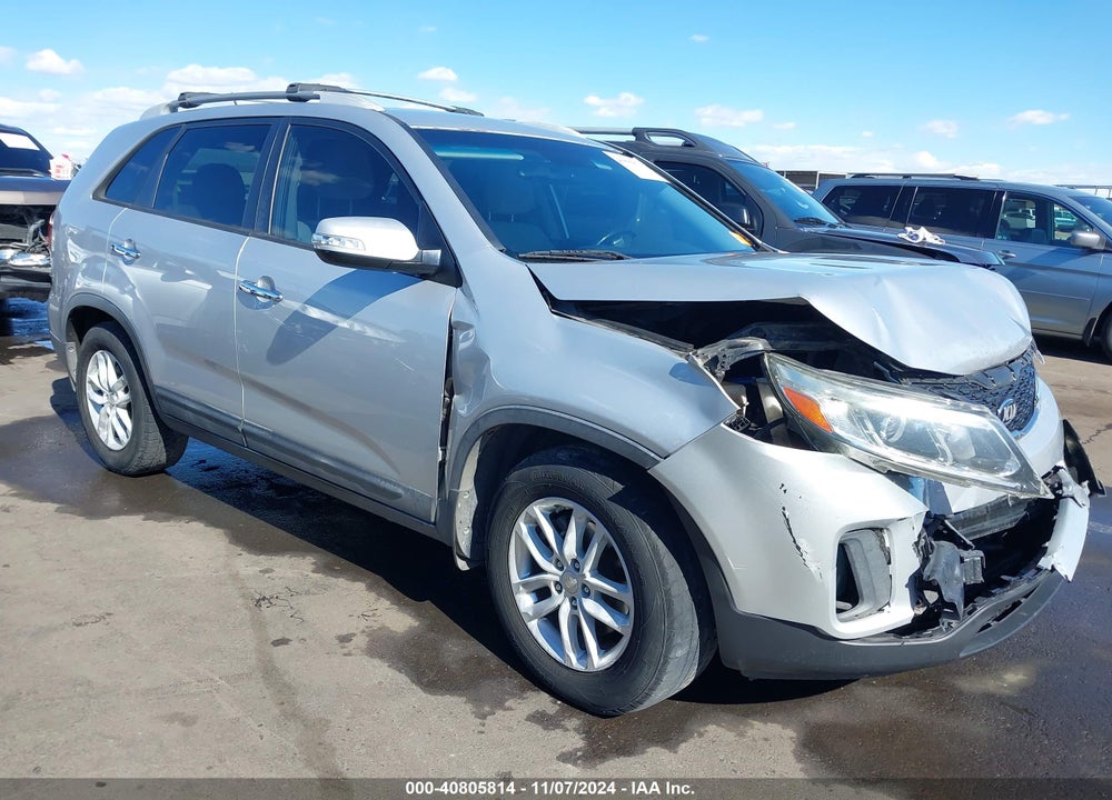 2015 KIA SORENTO LX VIN: 5XYKT4A63FG601755