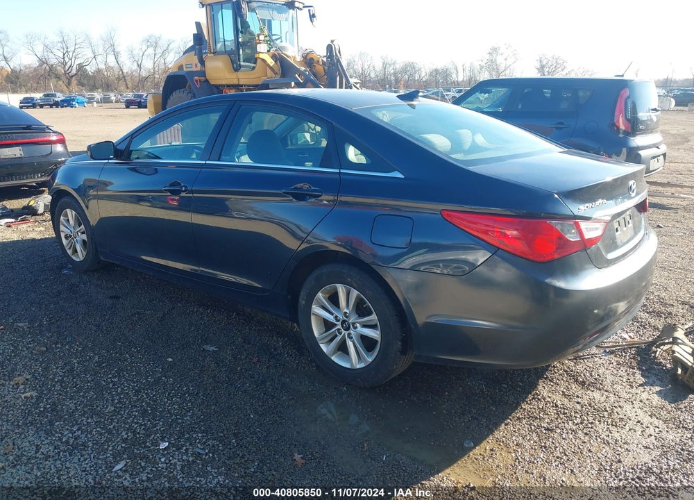 2013 HYUNDAI SONATA GLS VIN: 5NPEB4AC4DH657943