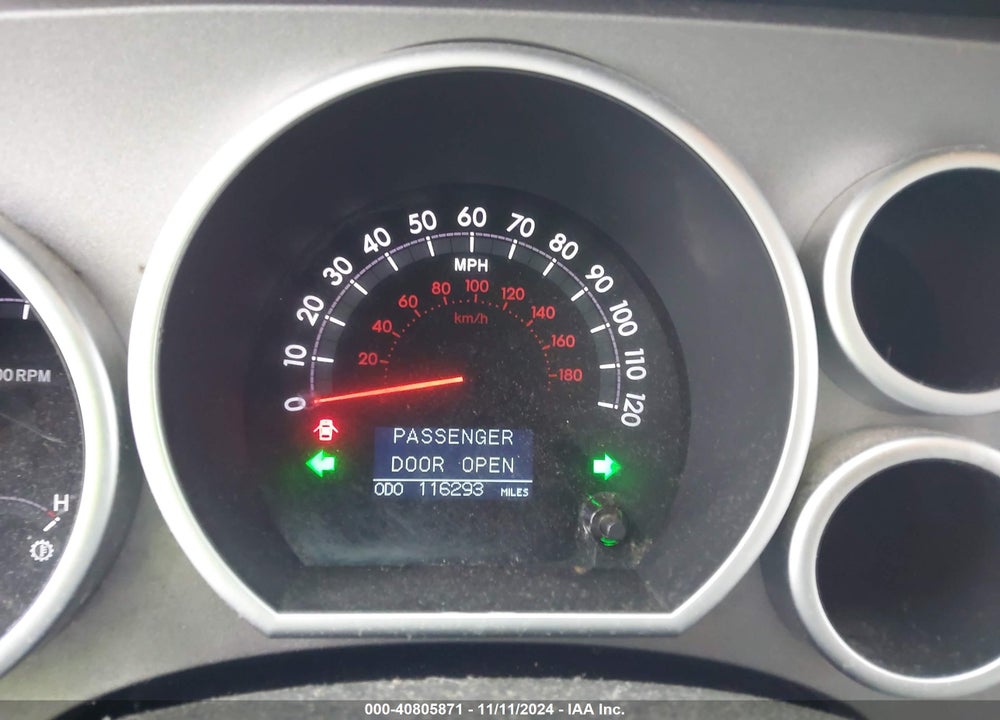 2011 TOYOTA TUNDRA LIMITED 5.7L V8 VIN: 5TFHW5F10BX163739