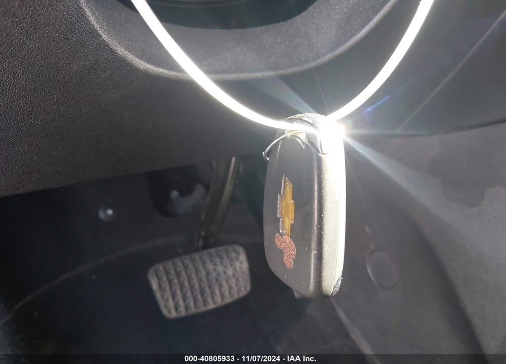 2018 CHEVROLET EQUINOX LT VIN: 2GNAXJEV4J6151336