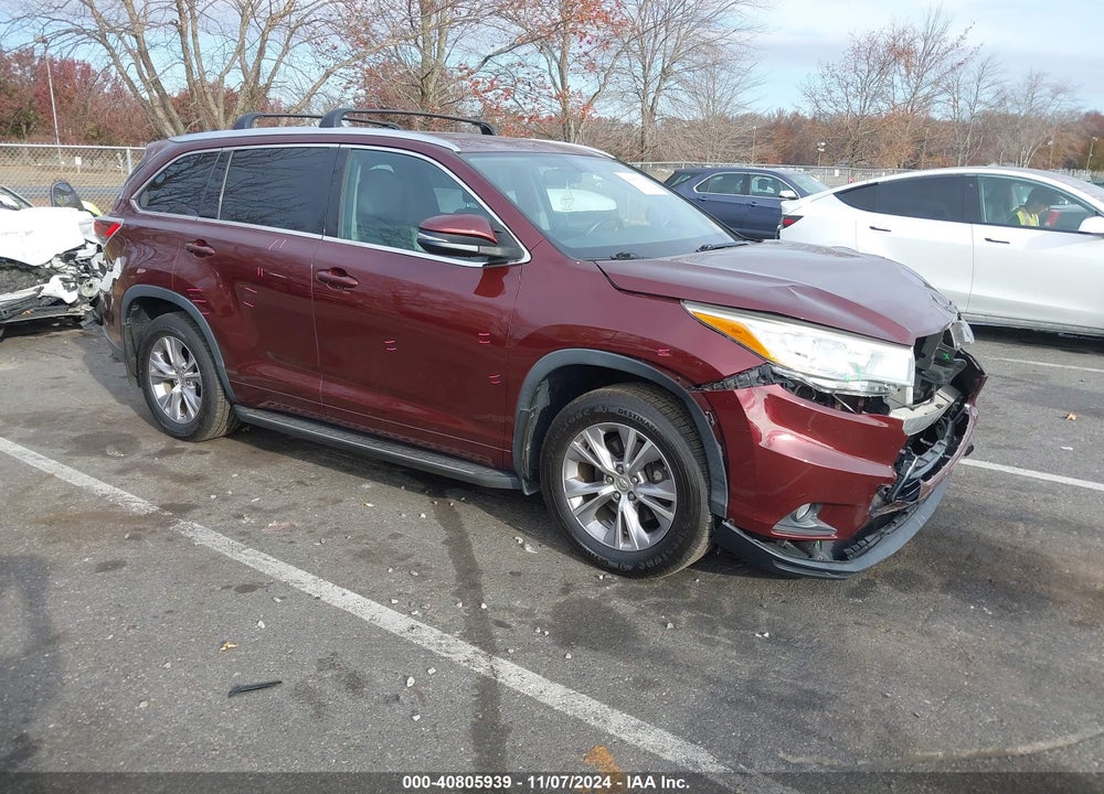 2015 TOYOTA HIGHLANDER XLE V6 VIN: 5TDJKRFH7FS215722