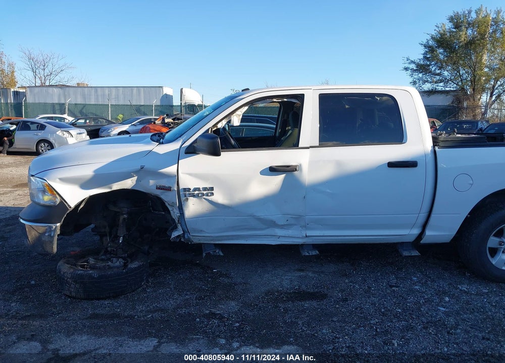2015 RAM 1500 VIN: 3C6RR7KT0FG712002