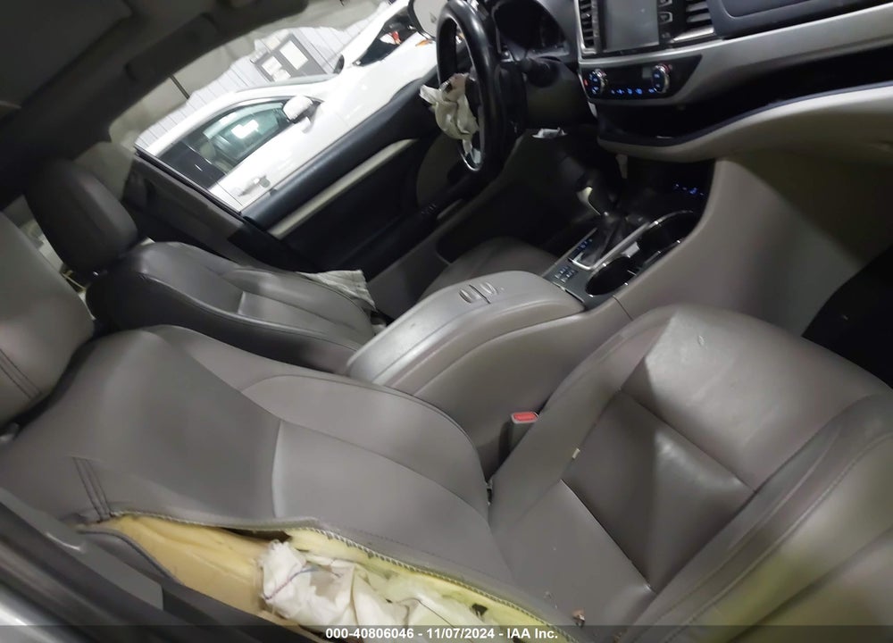 2016 TOYOTA HIGHLANDER XLE V6 VIN: 5TDJKRFH5GS287634