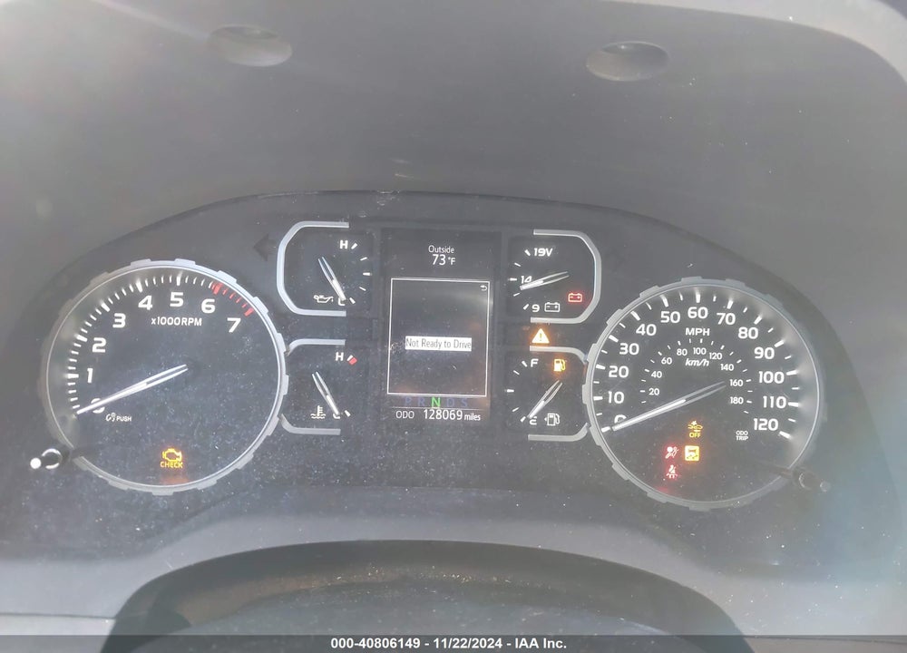 2018 TOYOTA TUNDRA SR5 5.7L V8 VIN: 5TFRY5F1XJX243983