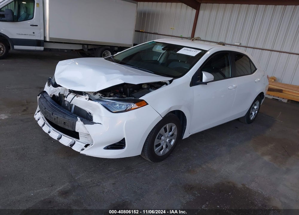 2018 TOYOTA COROLLA L VIN: 2T1BURHE3JC031753