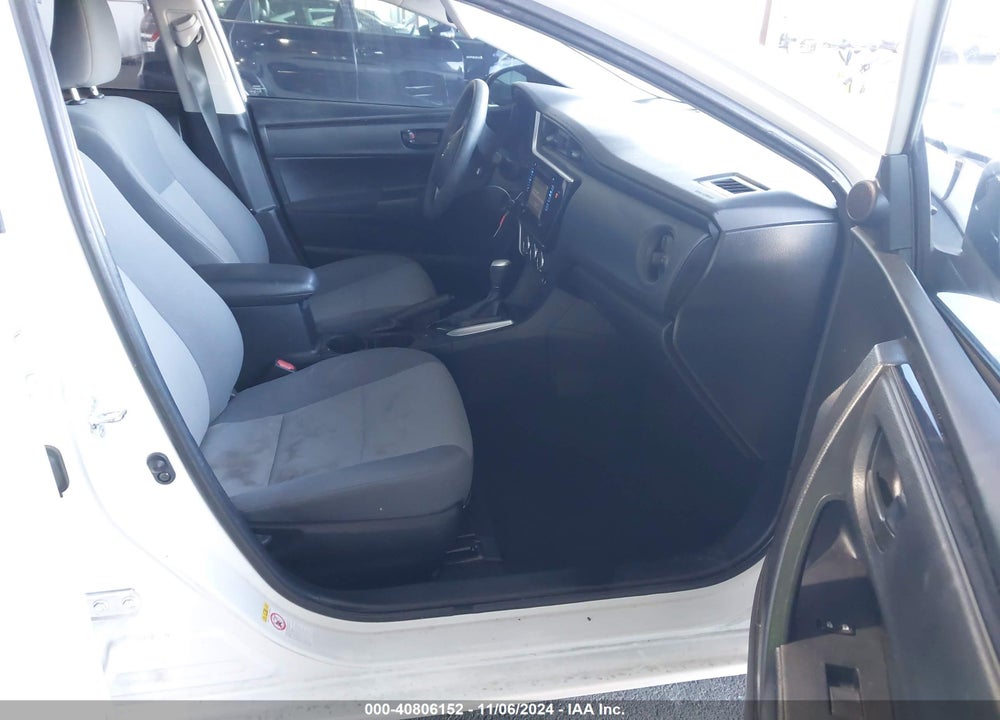 2018 TOYOTA COROLLA L VIN: 2T1BURHE3JC031753