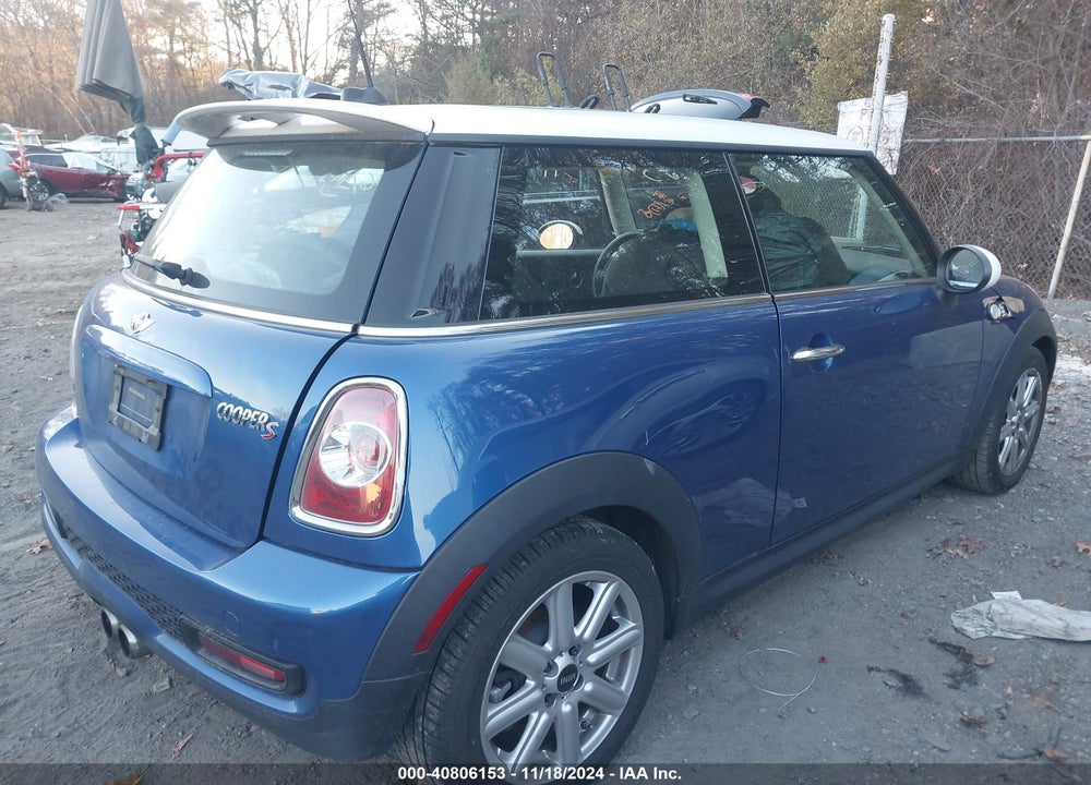 2012 MINI COOPER S VIN: WMWSV3C51CTY28626