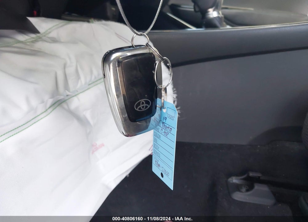 2019 TOYOTA C-HR XLE VIN: JTNKHMBXXK1059665