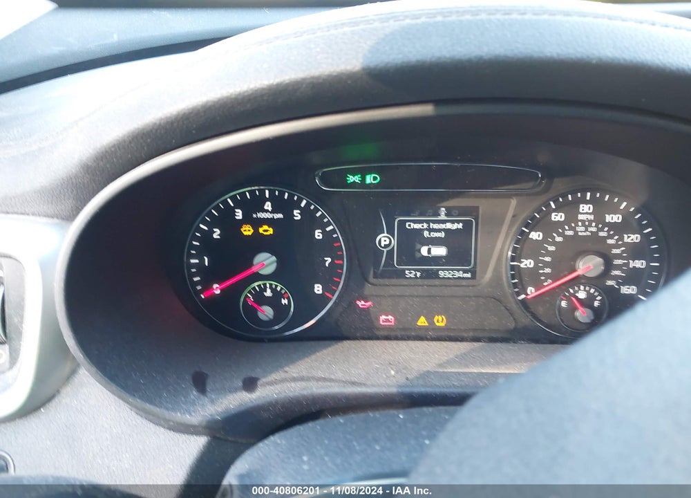 2018 KIA SORENTO 2.4L LX VIN: 5XYPGDA34JG358093
