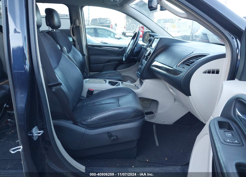 2011 CHRYSLER TOWN & COUNTRY LIMITED VIN: 2A4RR6DG9BR630416