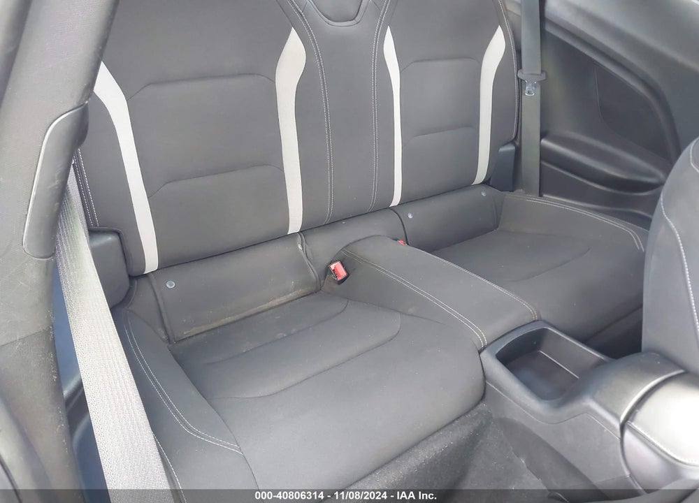 2022 CHEVROLET CAMARO RWD 1LT VIN: 1G1FB1RX8N0118260