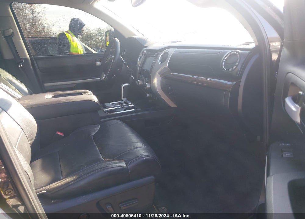 2017 TOYOTA TUNDRA VIN: 5TFBY5F11HX628165