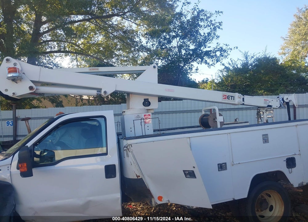 2015 FORD F-450 CHASSIS XL VIN: 1FDUF4GY4FEC64221