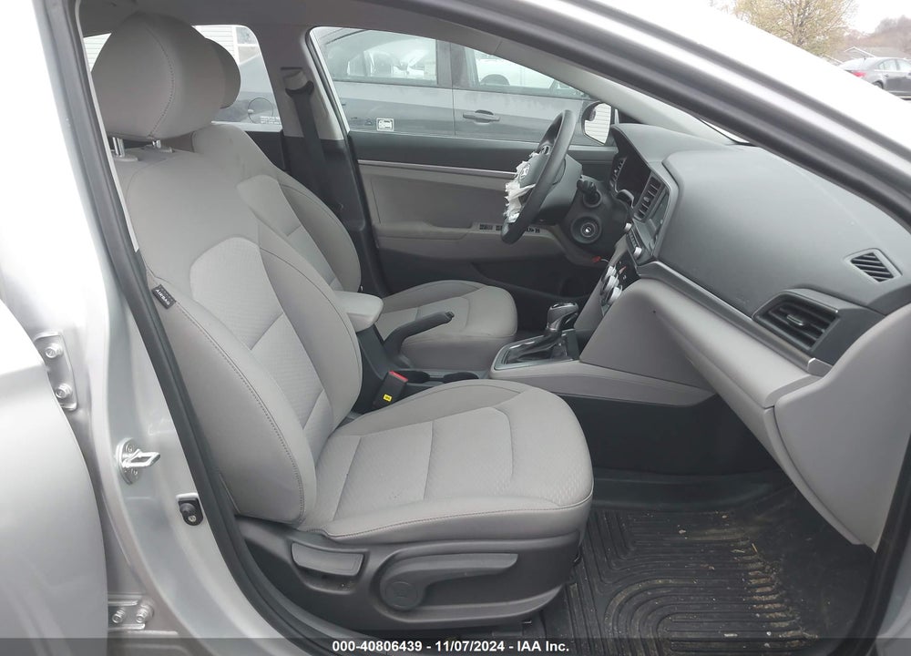 2019 HYUNDAI ELANTRA SE VIN: KMHD74LF5KU779259
