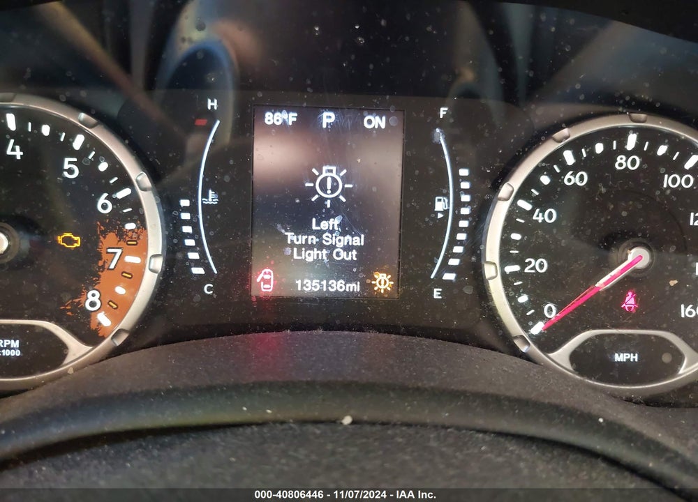 2017 JEEP RENEGADE LATITUDE 4X4 VIN: ZACCJBBBXHPE97911