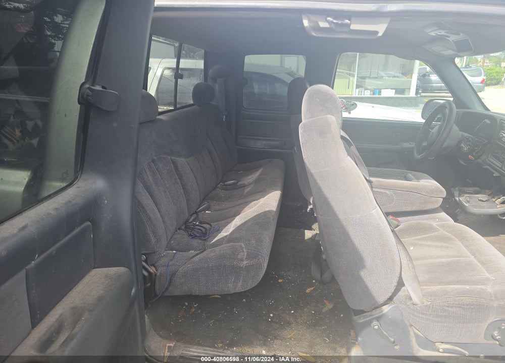 1999 CHEVROLET SILVERADO 1500 LS/LT VIN: 1GCEK19T5XEZ11091