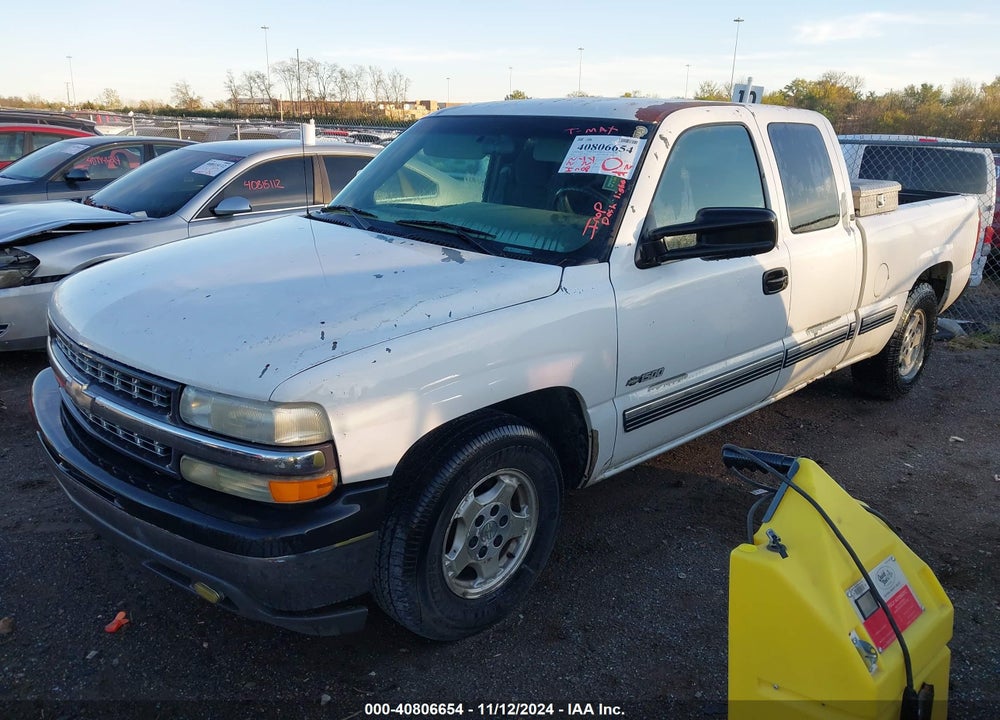 2001 CHEVROLET SILVERADO 1500 LS VIN: 2GCEC19T711361103