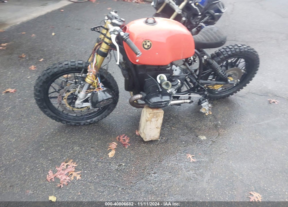 1982 BMW R100 RT VIN: WB1044909C6241939