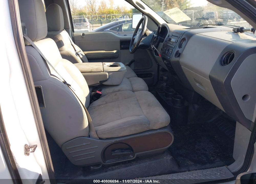 2005 FORD F-150 STX/XL/XLT VIN: 1FTRX14W45FB21559