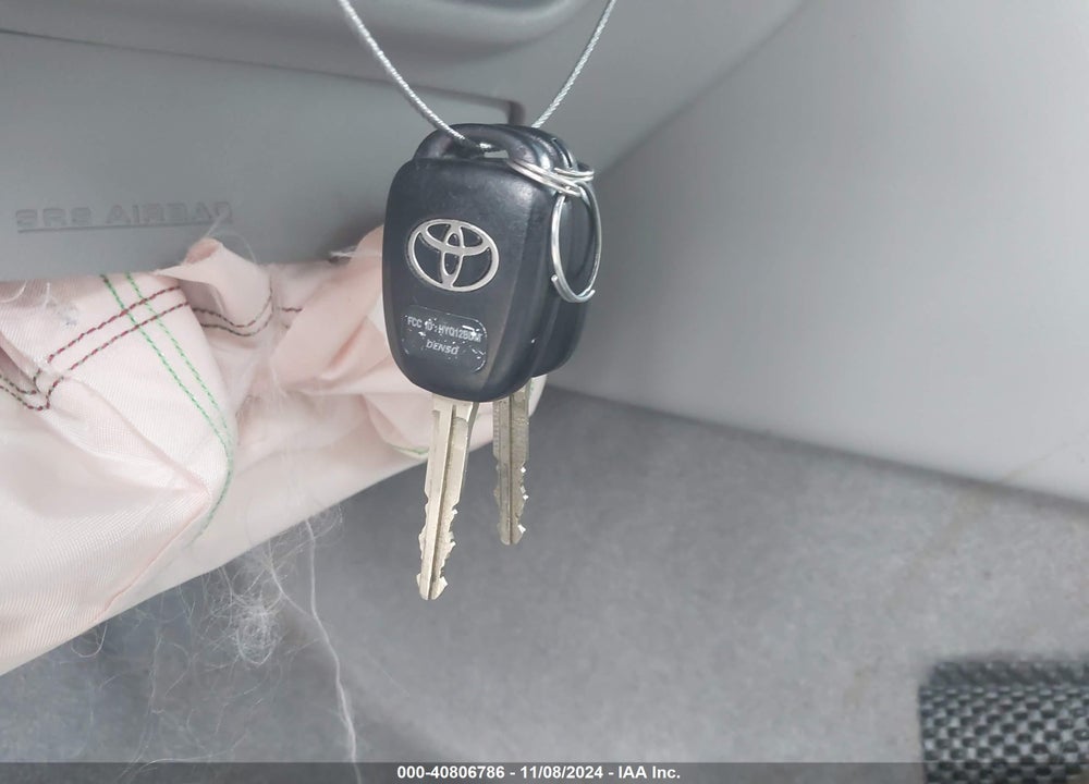 2017 TOYOTA CAMRY LE VIN: 4T1BF1FK6HU777448