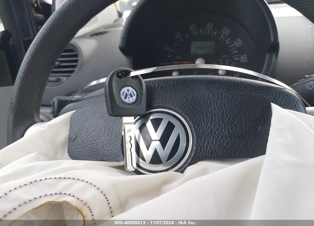 2002 VOLKSWAGEN NEW BEETLE GLS VIN: 3VWCK21C82M452755