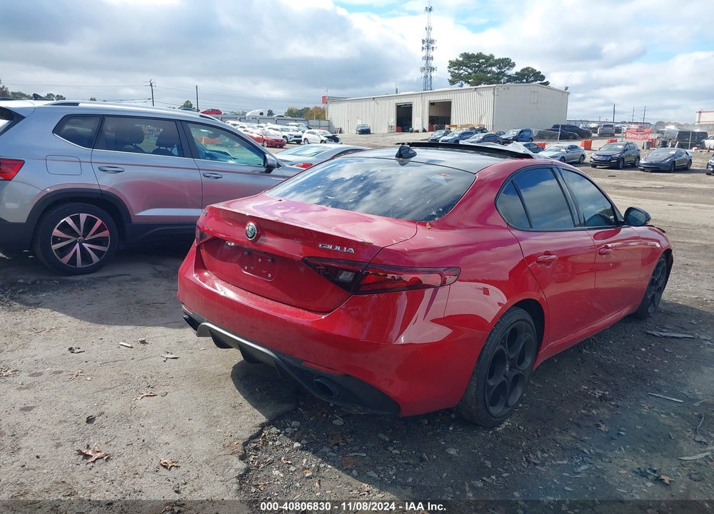 2022 ALFA ROMEO GIULIA VELOCE TI RWD VIN: ZARFAMBN4N7660523