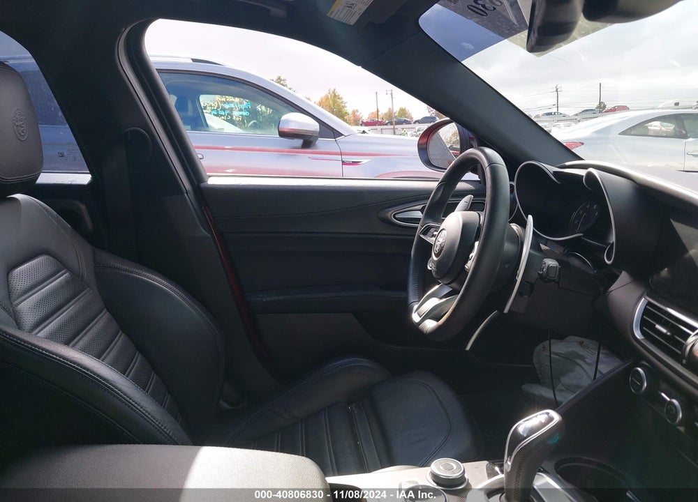 2022 ALFA ROMEO GIULIA VELOCE TI RWD VIN: ZARFAMBN4N7660523