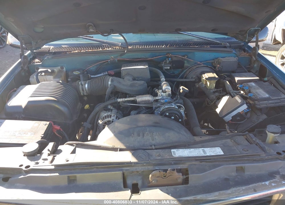 1997 CHEVROLET C1500 FLEETSIDE VIN: 1GCEC19R0VE261076