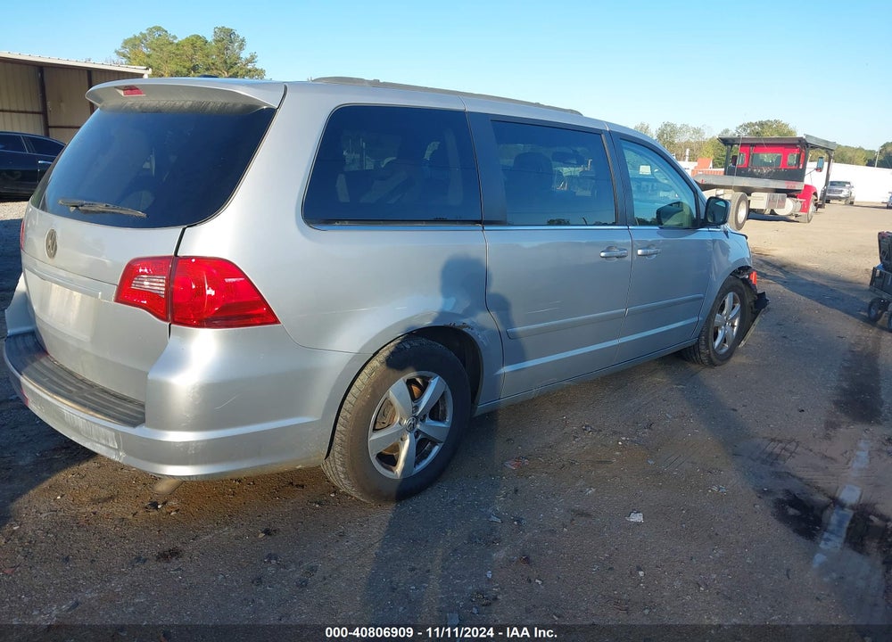 2011 VOLKSWAGEN ROUTAN SE VIN: 2V4RW3DG0BR772642