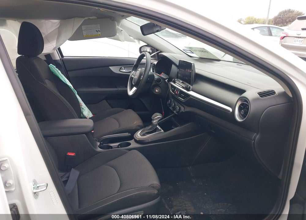 2024 KIA FORTE LXS VIN: 3KPF24AD1RE751903