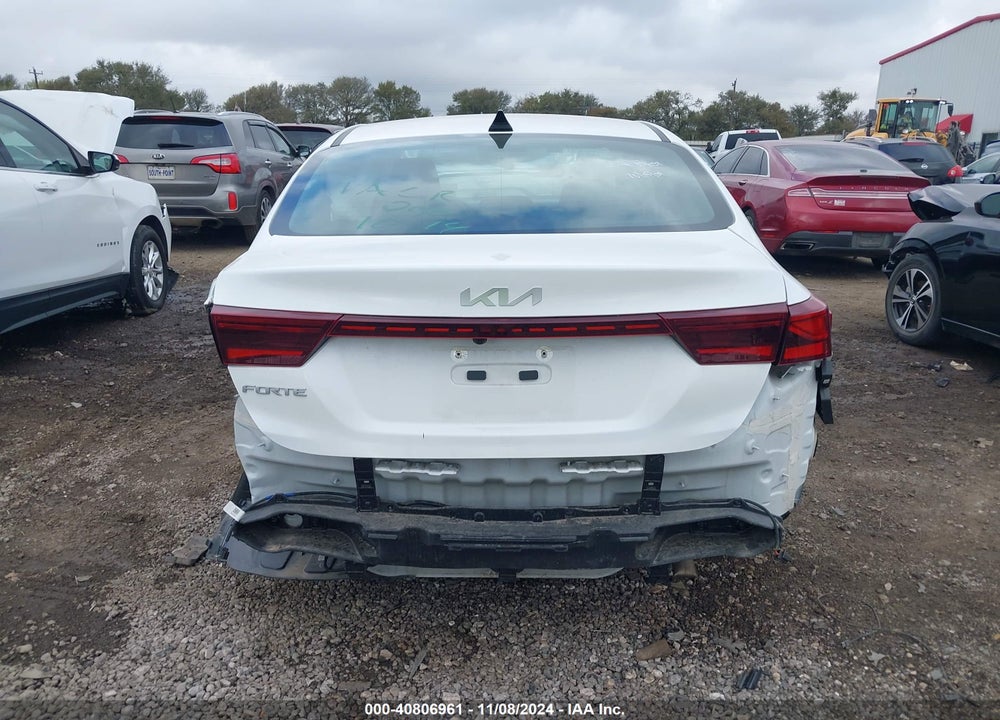 2024 KIA FORTE LXS VIN: 3KPF24AD1RE751903