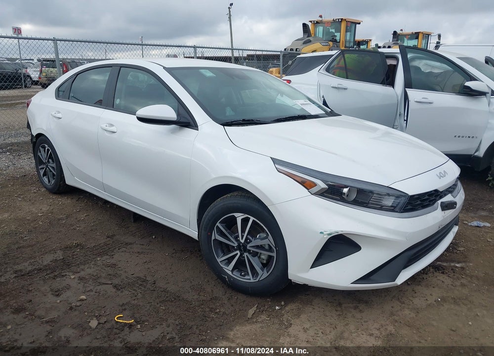 2024 KIA FORTE LXS VIN: 3KPF24AD1RE751903