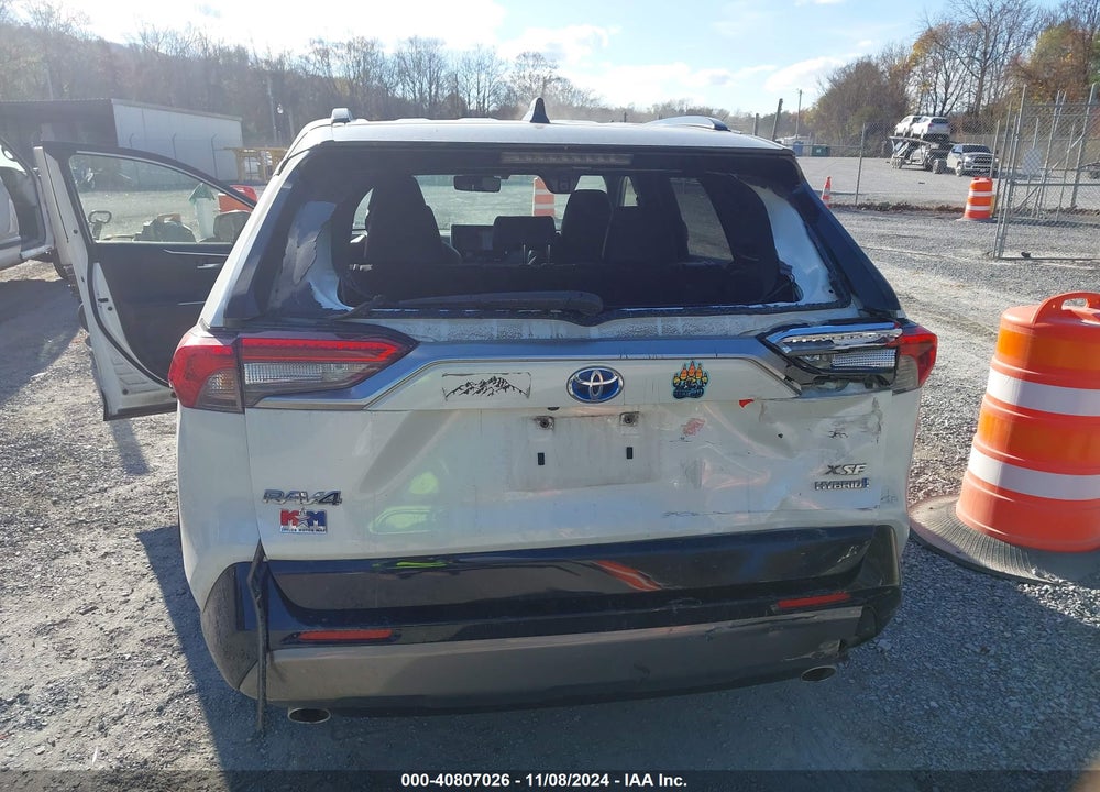 2019 TOYOTA RAV4 HYBRID XSE VIN: JTMEWRFV3KD509684