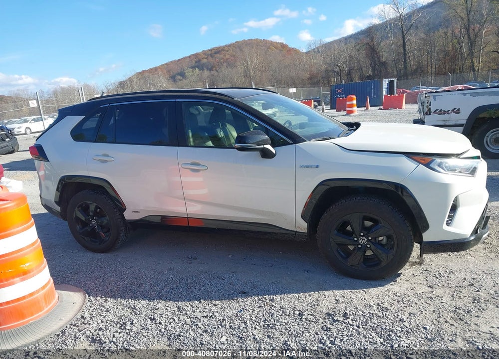 2019 TOYOTA RAV4 HYBRID XSE VIN: JTMEWRFV3KD509684