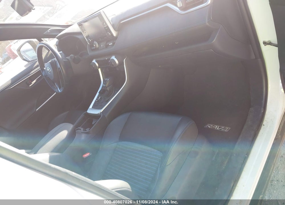 2019 TOYOTA RAV4 HYBRID XSE VIN: JTMEWRFV3KD509684