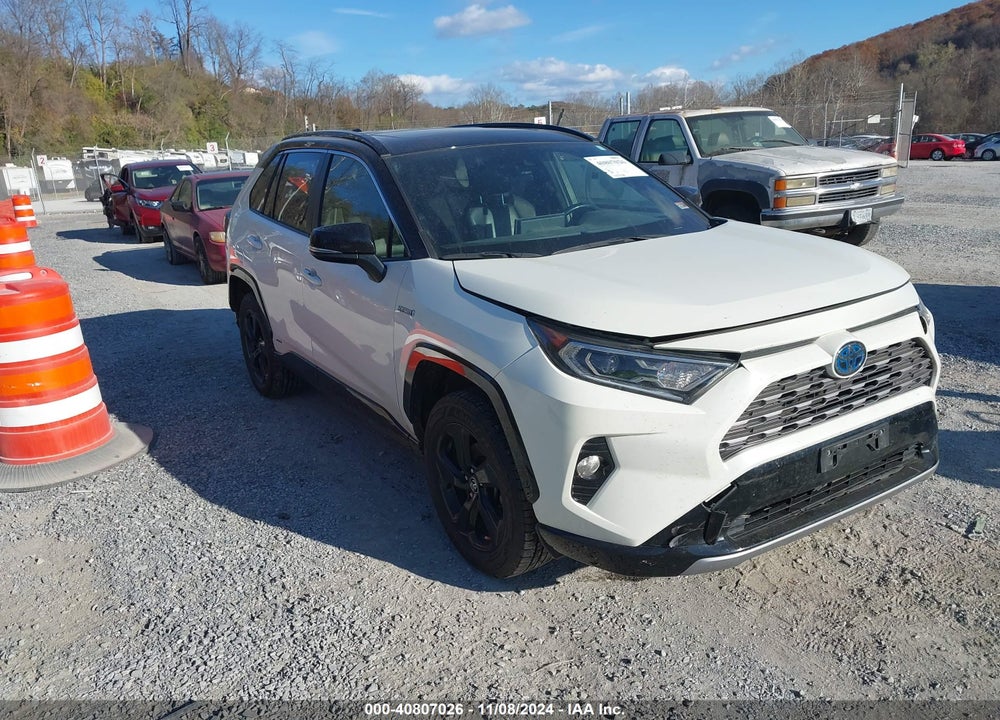 2019 TOYOTA RAV4 HYBRID XSE VIN: JTMEWRFV3KD509684