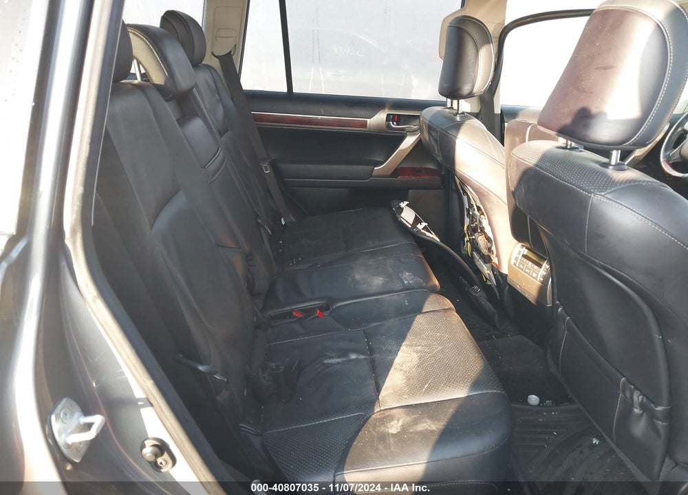 2010 LEXUS 460 PREMIUM VIN: JTJJM7FX2A5002243