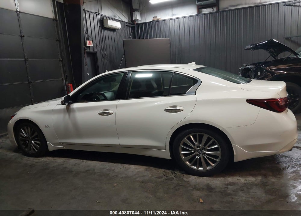 2018 INFINITI Q50 3.0T LUXE VIN: JN1EV7AR5JM430293