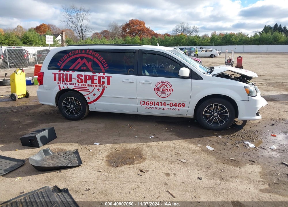 2017 DODGE GRAND CARAVAN VIN: 2C4RDGEG8HR766036