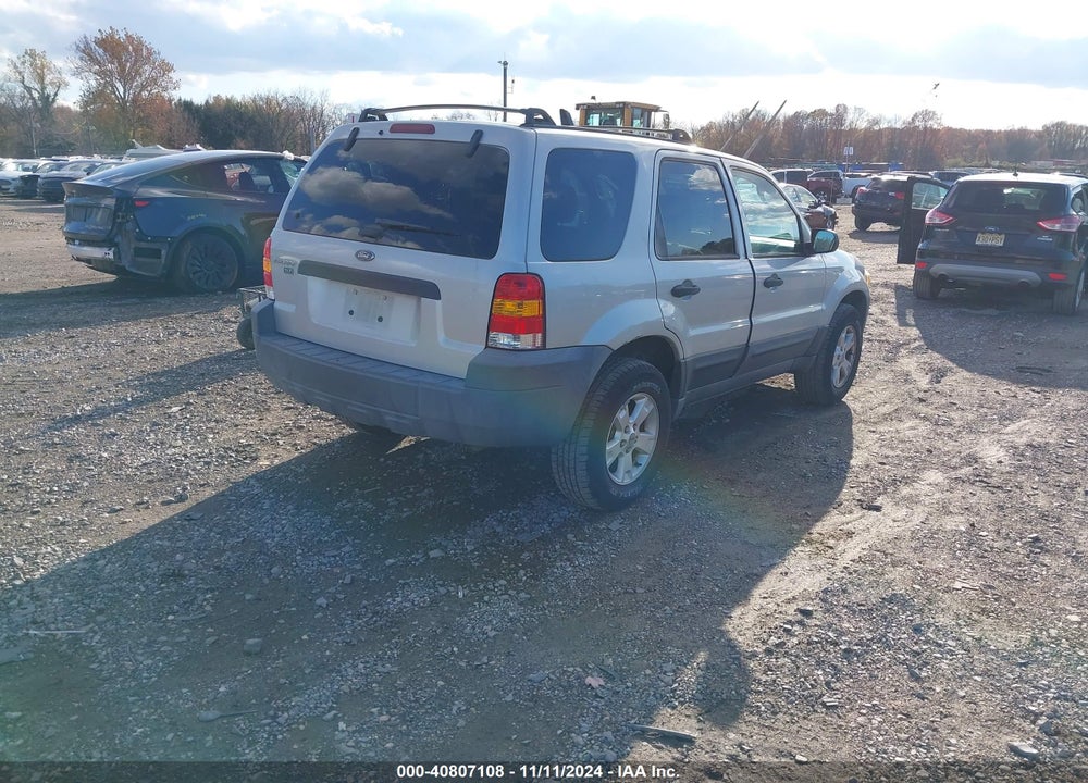 2005 FORD ESCAPE XLT VIN: 1FMYU93165KA32720
