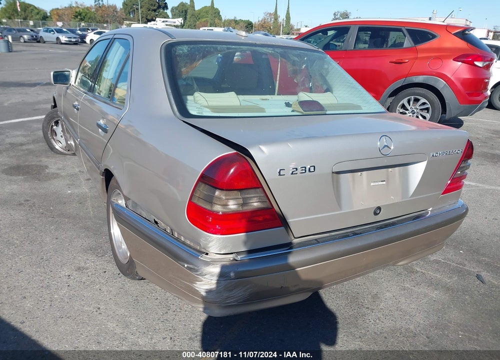 2000 MERCEDES-BENZ C 230 KOMPRESSOR VIN: WDBHA24G0YA836933